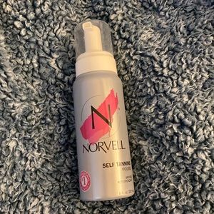 Norvell self tanning mousse